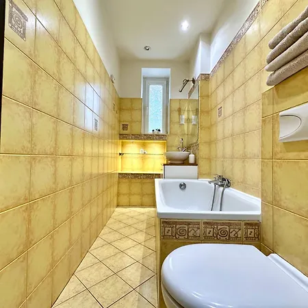 Hallera 12 - Wrzeszcz Апартаменты Гданьск
